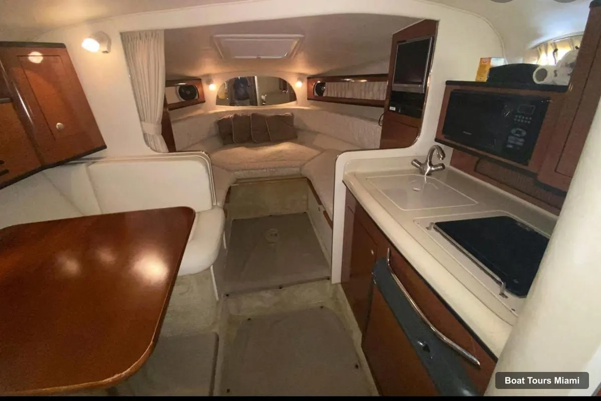 Boat Tours in Miami – Customizable Private Boat Rental by Day or Night (photo 4)