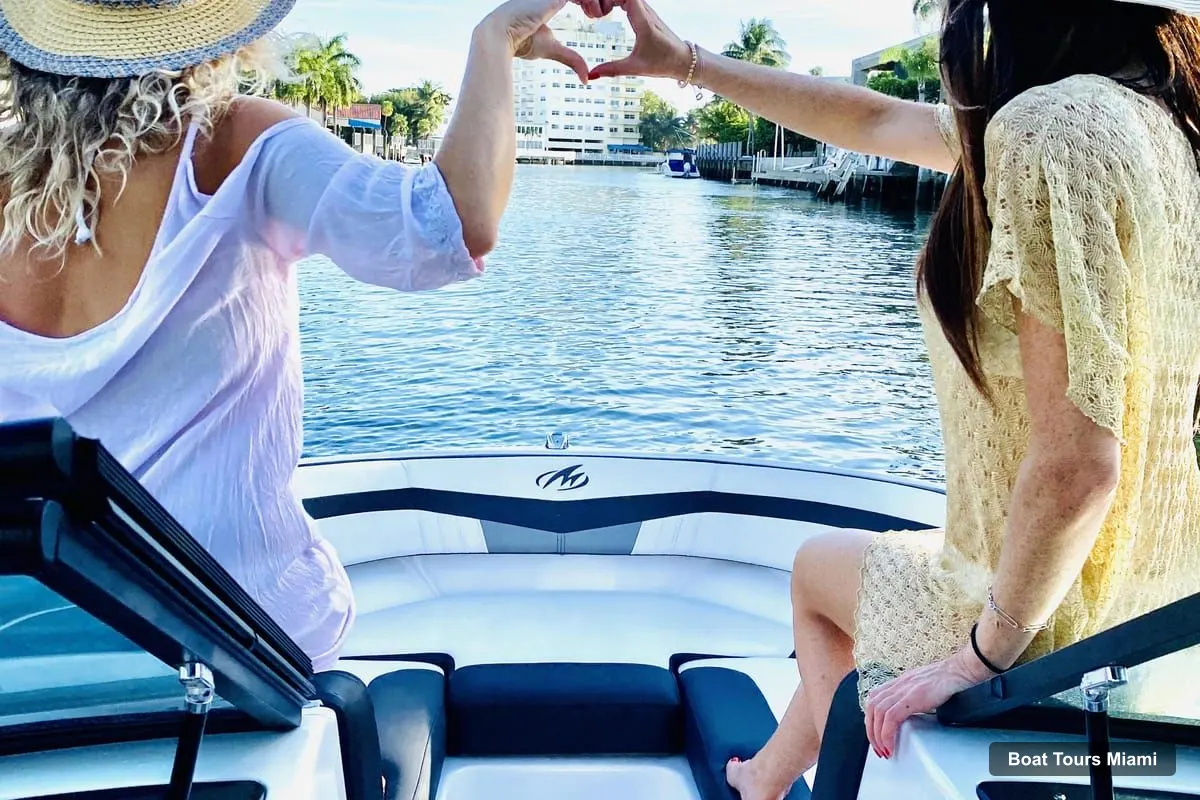 Boat Tours Miami – Captained Biscayne Bay Boat Rental for Up to 6 (photo 5)