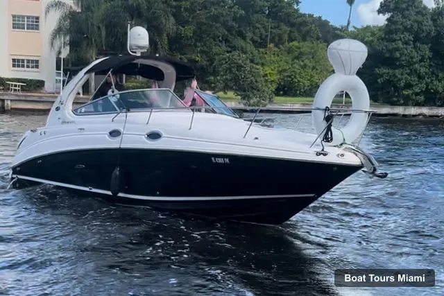 Boat Tours in Miami – Customizable Private Boat Rental by Day or Night