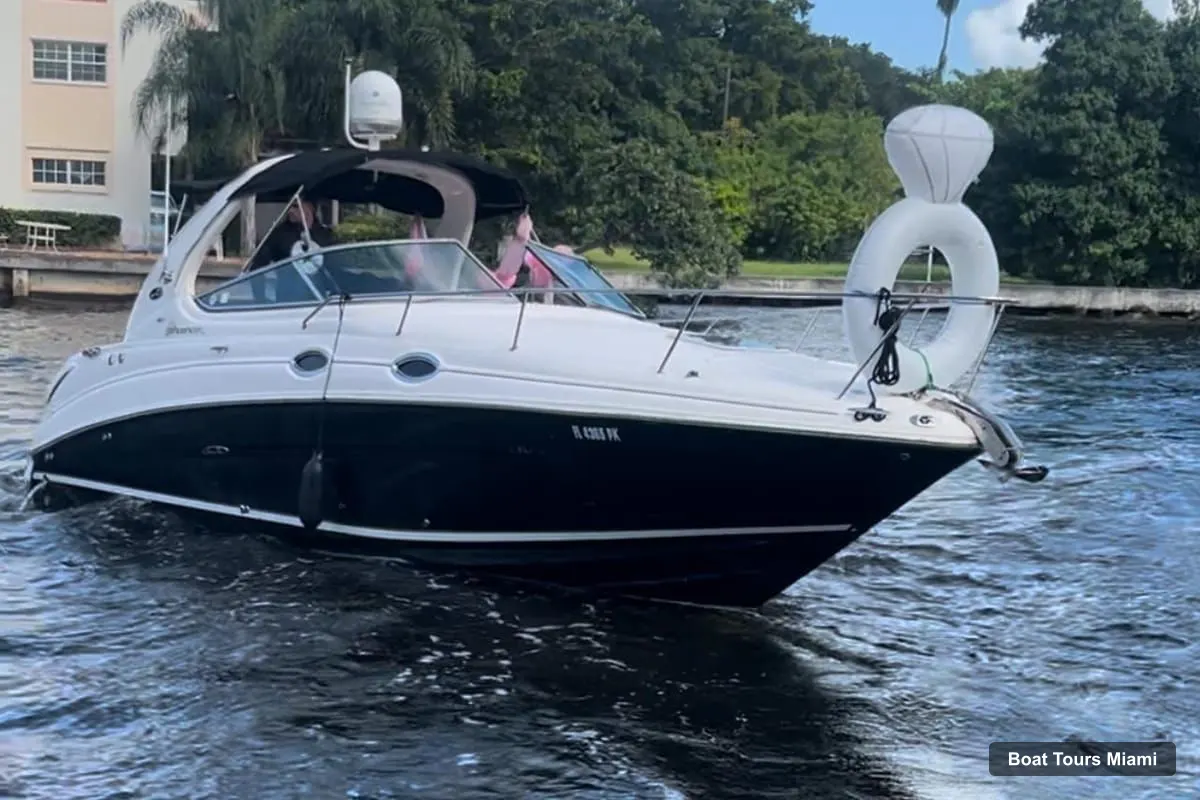 Boat Tours in Miami – Customizable Private Boat Rental by Day or Night