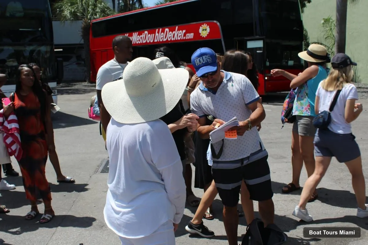 Boat Tours Miami – Key West Boat Tour w/ Optional Snorkeling & Open Bar (photo 5)