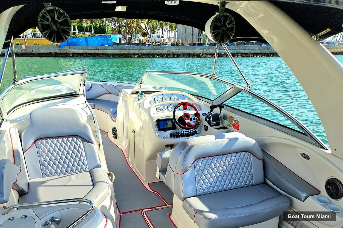 Miami Boat Trips – Exclusive Private Boat Guided Tour (photo 3)