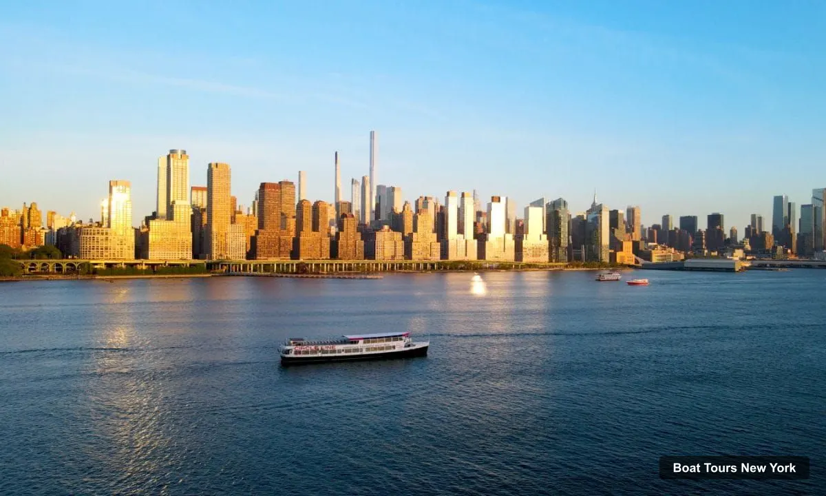 Boat Tours in New York – NYC Sunset & Harbor Lights Cruise with Statue of Liberty (photo 5)