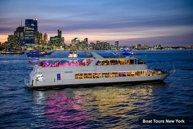 Boat Tours New York – Gourmet Dinner Cruise with Live Music