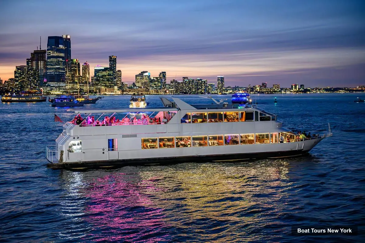 Boat Tours New York – Gourmet Dinner Cruise with Live Music