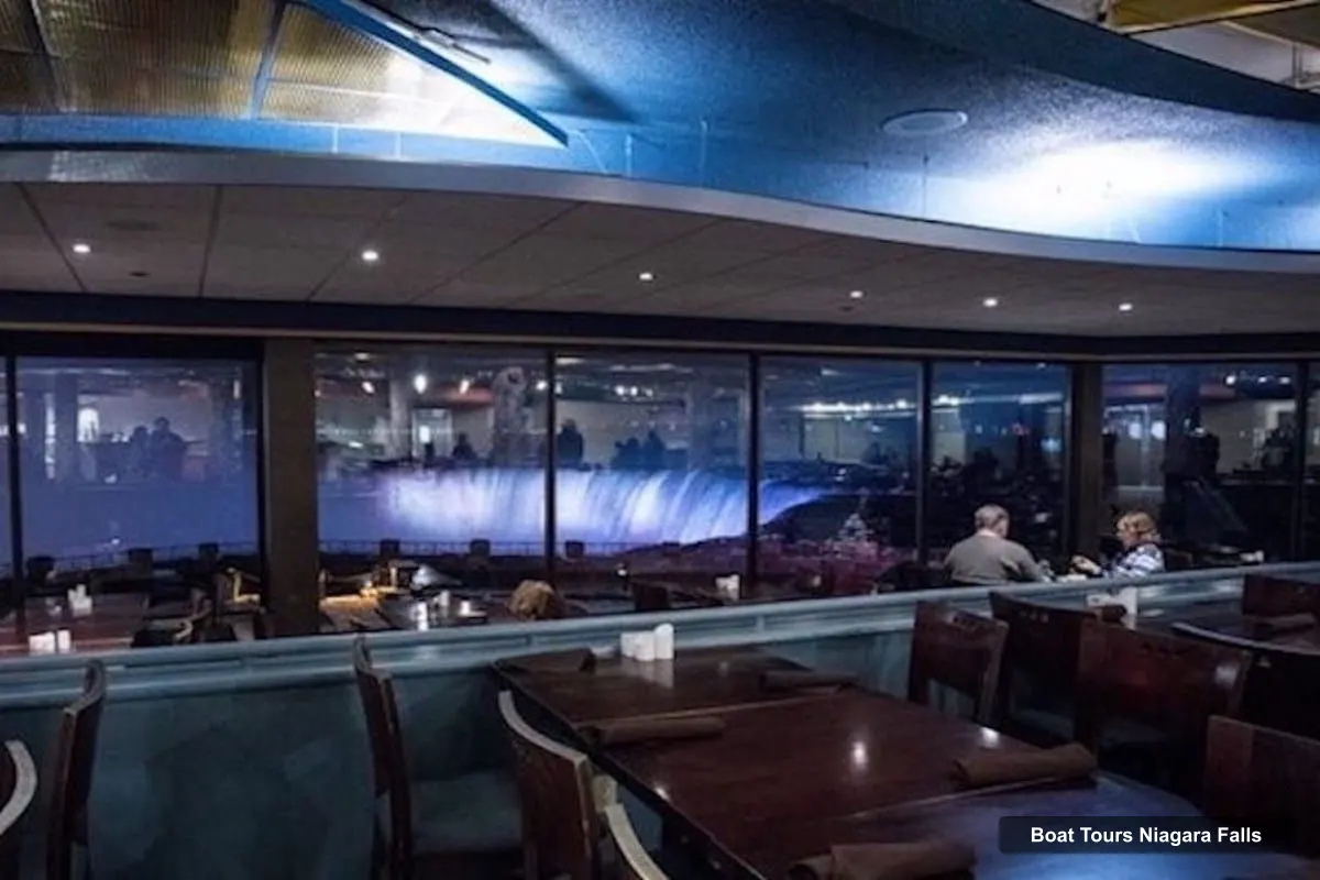 Boat Tours in Niagara Falls – Niagara Falls Canada: Premium Night Tour with Boat & Dinner (photo 5)
