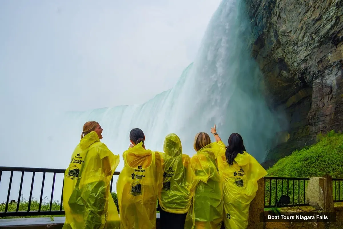 Boat Tours in Niagara Falls – Niagara Falls Tour: Skylon, Journey Behind the Falls & Boat Ride (photo 5)