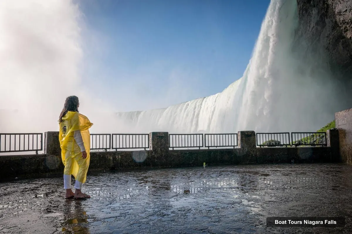 Boat Tours Niagara Falls – Exclusive Priority Boat & Behind the Falls (photo 2)