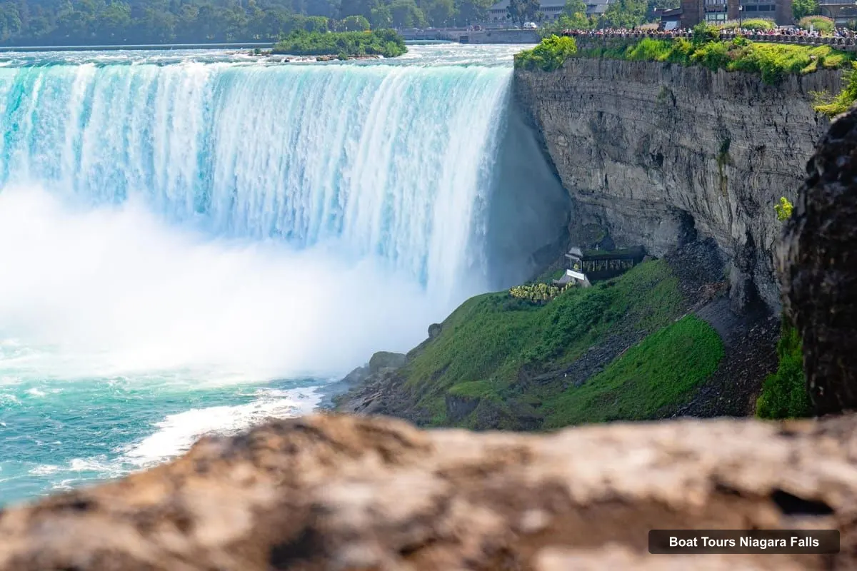 Boat Tours Niagara Falls – Exclusive Priority Boat & Behind the Falls