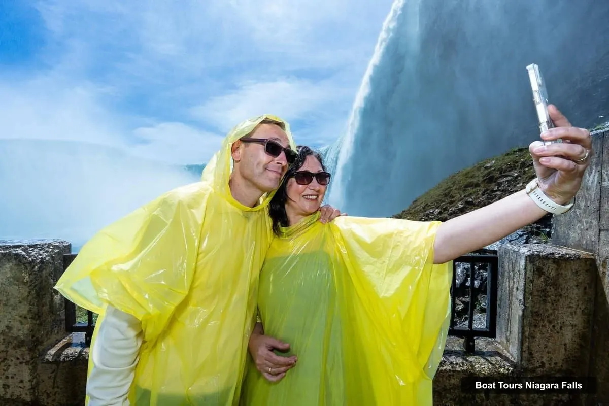 Boat Tours Niagara Falls – Premium Tour, Boat & Journey Behind the Falls