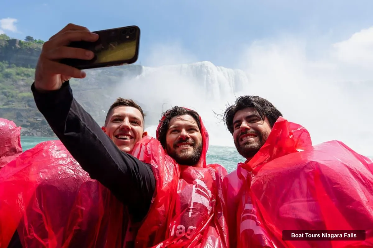 Niagara Falls Boat Cruises – Day & Night Tour with Boat Ride and Dinner (photo 2)