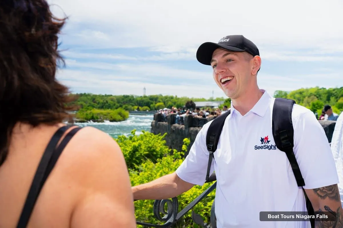 Niagara Falls Boat Cruises – Day & Night Tour with Boat Ride and Dinner (photo 5)