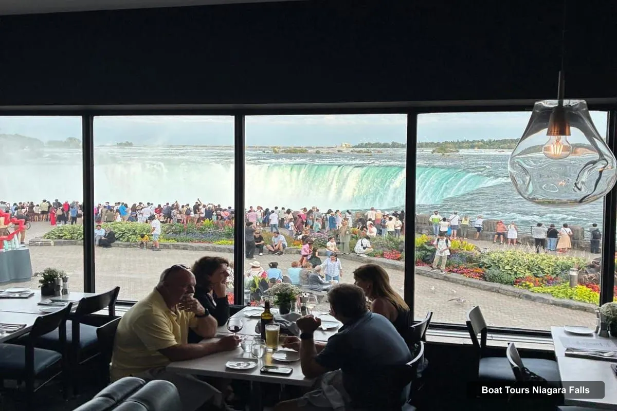 Niagara Falls Boat Trips – Fireworks Boat, Illumination Tower & Dinner (photo 2)