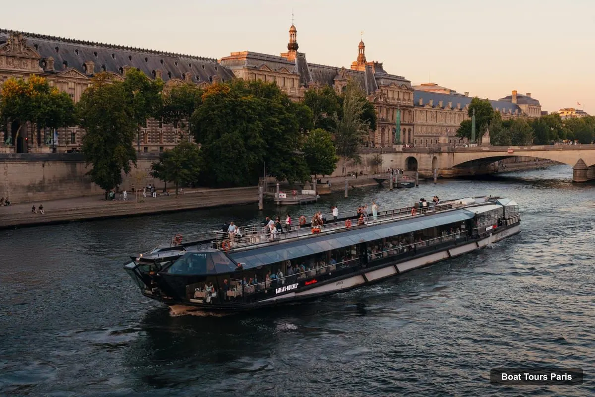 Boat Tours in Paris – Bateaux Mouches® Dinner Cruise on the Seine River (photo 5)