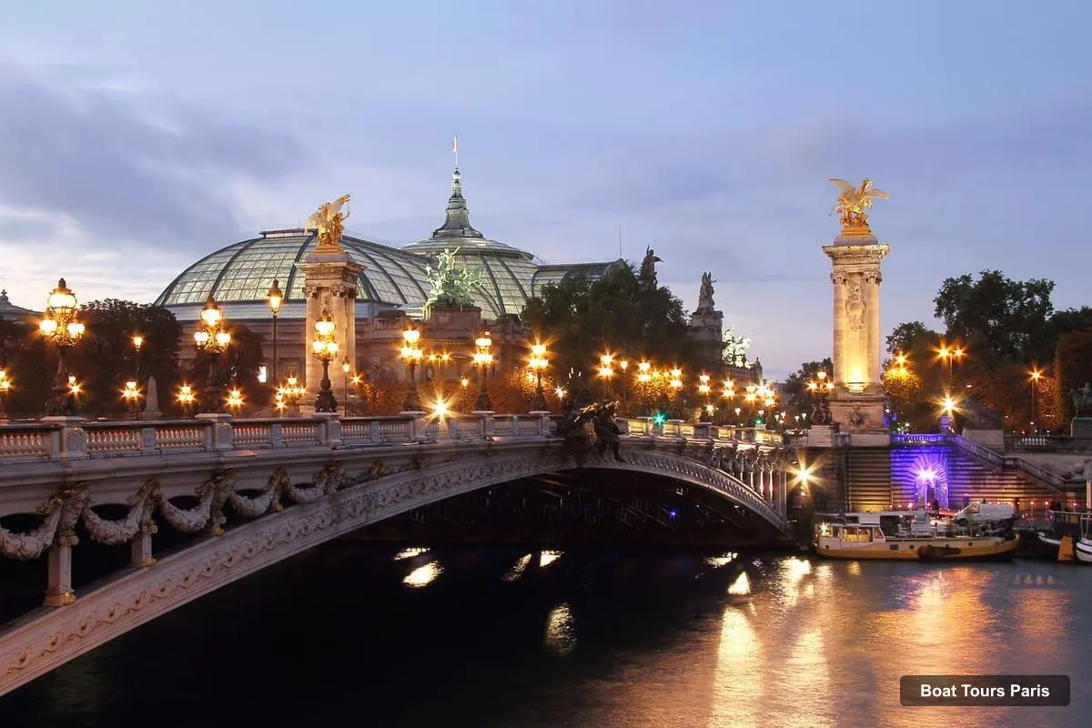 Boat Tours in Paris – Illuminations Seine Cruise starting from Eiffel Tower (photo 2)