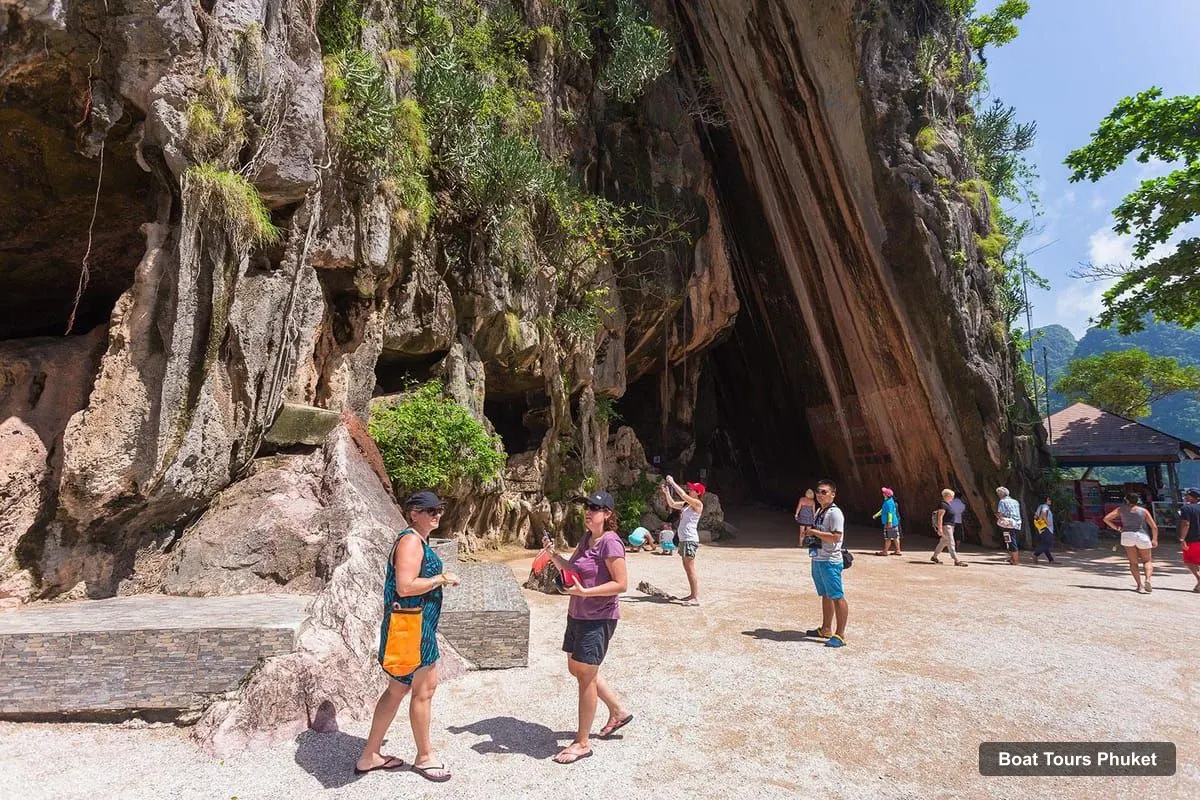 Boat Tours Phuket – Phang Nga Bay and Canoeing Tour by Big Boat (photo 3)