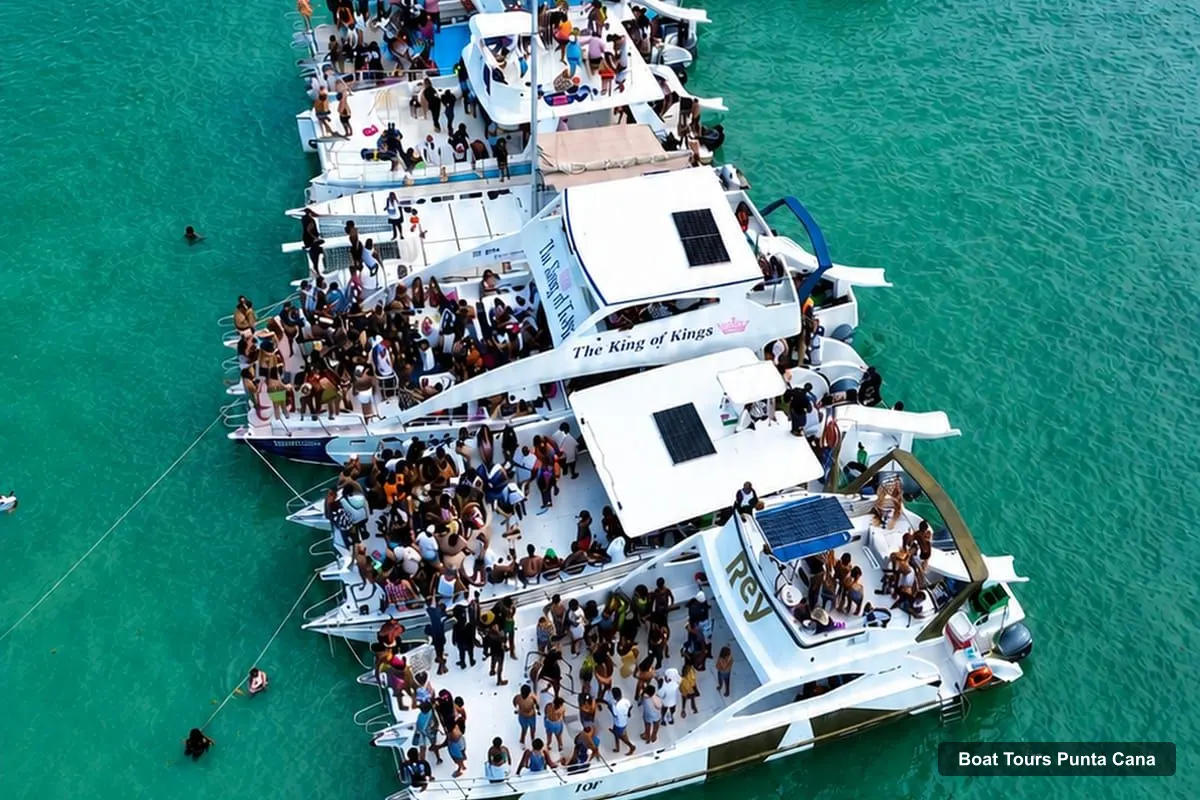 Boat Tours in Punta Cana – Hip Hop Party Boat with Open Bar & Natural Pool (photo 4)
