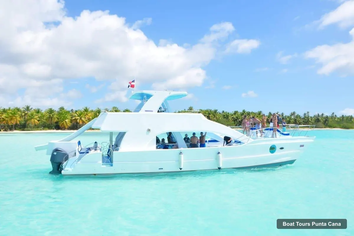 Boat Tours in Punta Cana – Whale Watching Day Trip in a Sanctuary (photo 3)