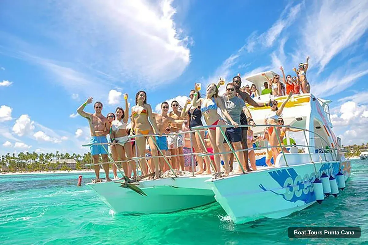 Punta Cana Boat Trips – Catamaran Boat Party with Unlimited Drinks (photo 2)