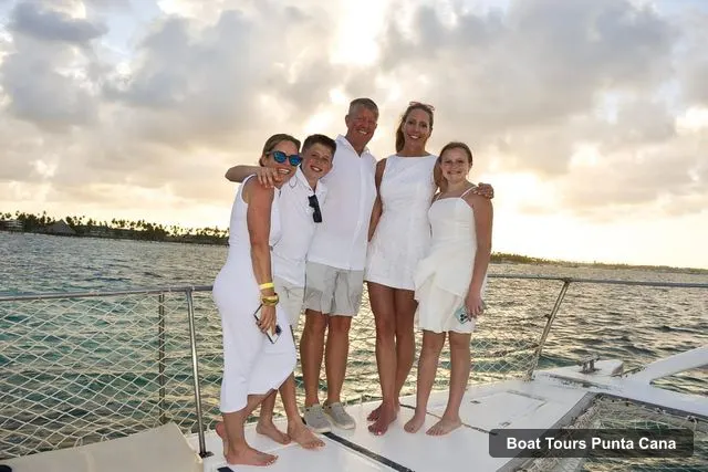 Punta Cana Boat Trips – Private Sunset Cruise with Seafood & Champagne