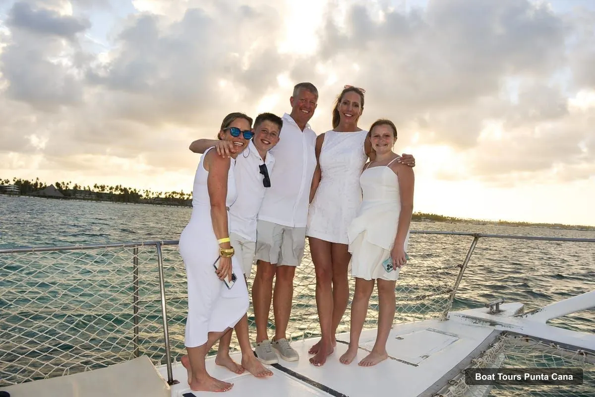 Punta Cana Boat Trips – Private Sunset Cruise with Seafood & Champagne