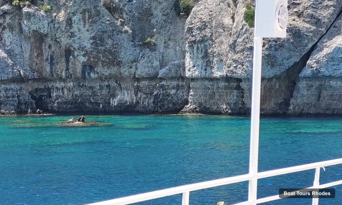 Boat Tours in Rhodes – Boat Tour with Snorkeling, Gourmet Buffet & Open Bar (photo 4)