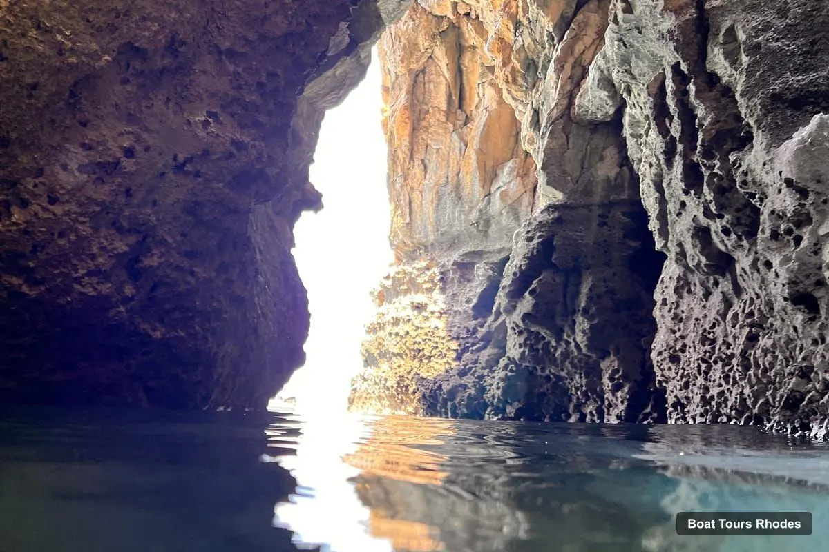 Rhodes Boat Trips – Snorkeling Cruise to Anthony Quinn Bay & Sea Caves (photo 2)