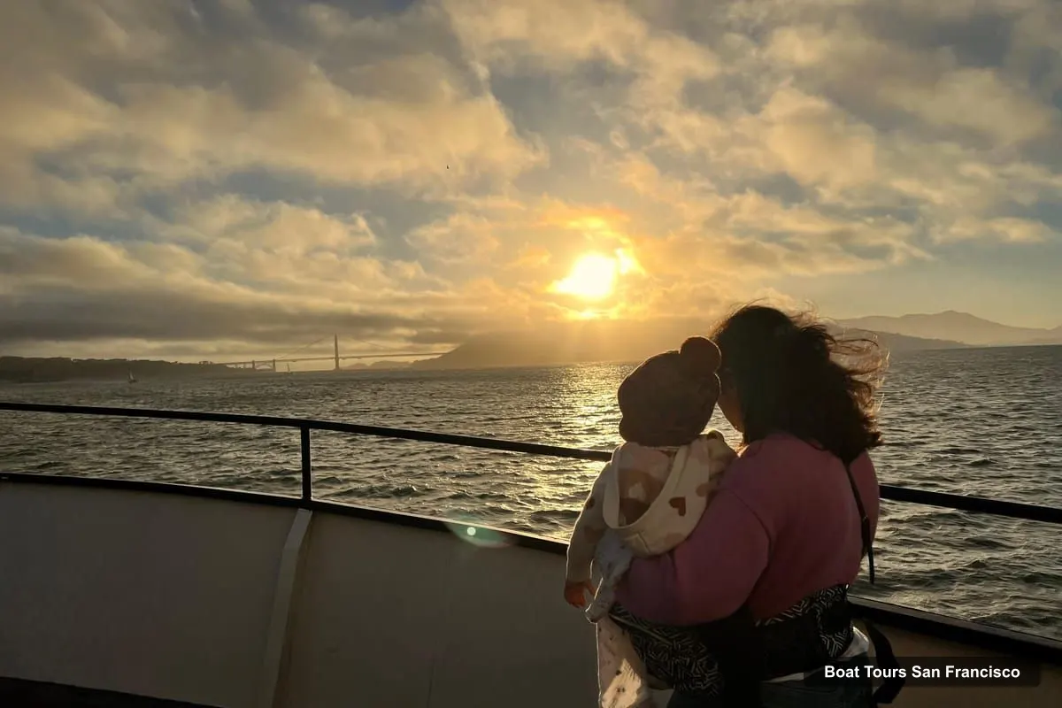 San Francisco Harbor Cruise – San Francisco Sunset & Skyline Bay Cruise (photo 3)