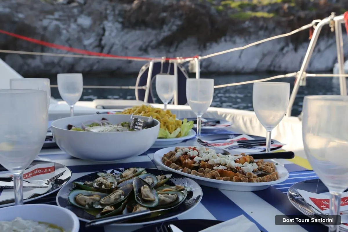 Boat Tours in Santorini – Private Catamaran Cruise with Food & Drinks (photo 5)