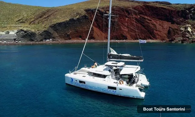 Boat Tours in Santorini – Sunset Cruise with Swim Stops, Dinner, and Drinks