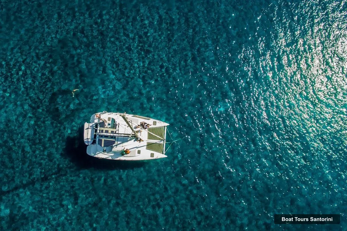 Boat Tours in Santorini – Private Catamaran Cruise with Food & Drinks