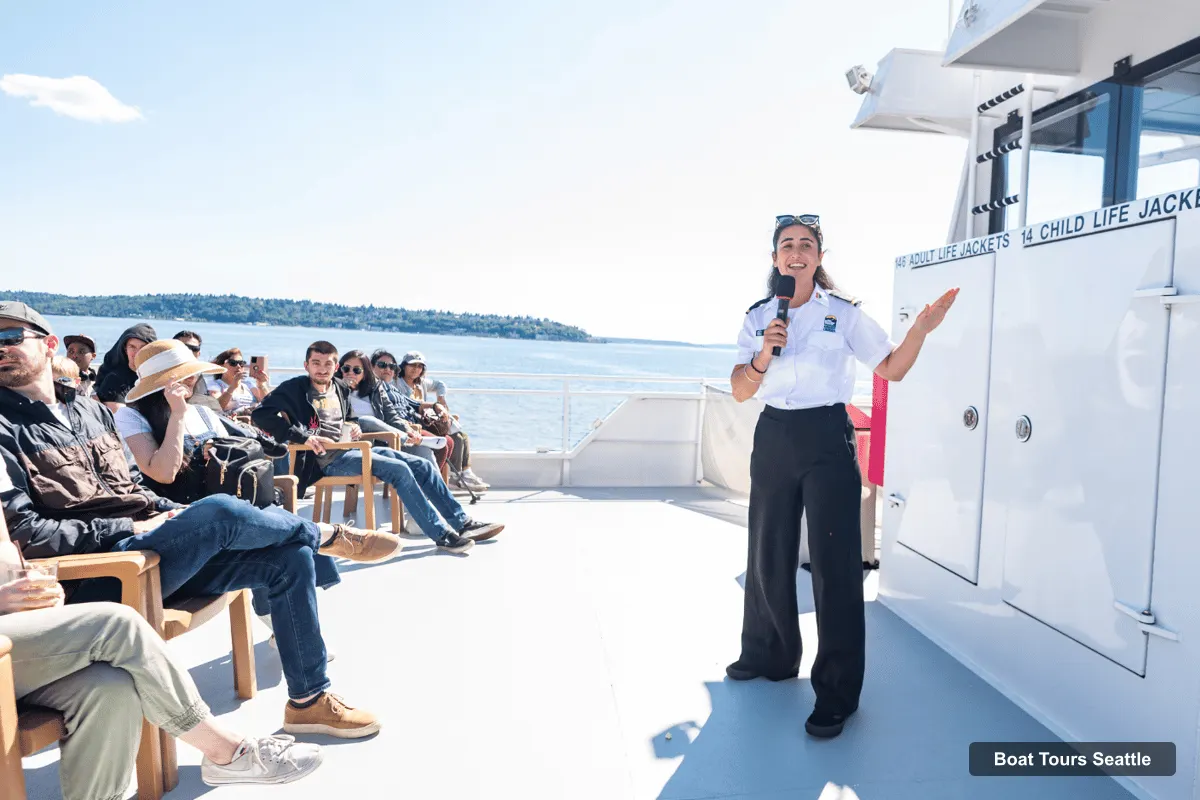 Boat Tours Seattle – Harbor Cruise with Local Guide (photo 2)