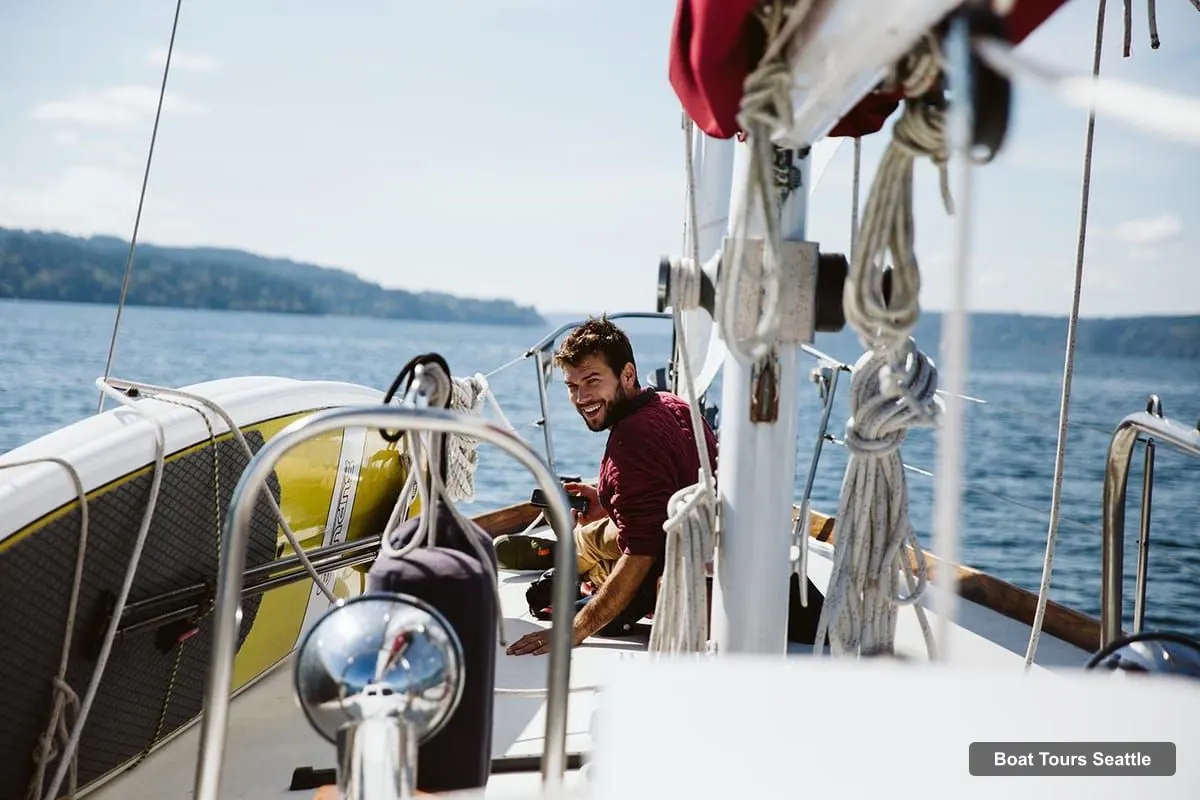 Seattle Harbor Cruise – Sail Bainbridge Island & Seattle Waters - Classic Sailboat (photo 5)