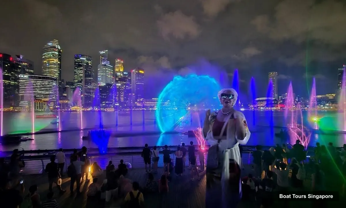 Boat Tours Singapore – Singapore River Cruise, Spectra & Garden Rhapsody Light Show (photo 3)
