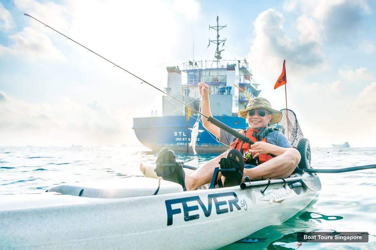 Singapore Boat Cruises – 4-Hour Kayak Fishing Tour to Hidden Spots (photo 4)