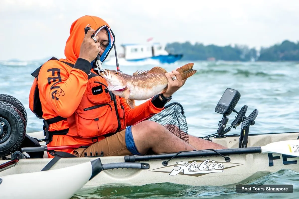 Singapore Boat Cruises – 4-Hour Kayak Fishing Tour to Hidden Spots (photo 5)