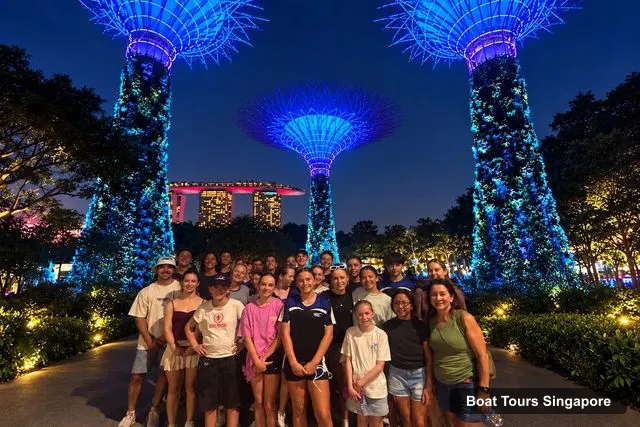 Singapore Boat Cruises – Singapore Night River Cruise with Garden Rhapsody & Spectra