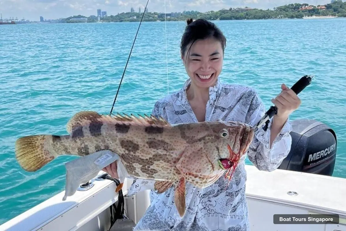 Singapore Boat Trips – Join-in Yacht Fishing at the Southern Islands of Singapore (photo 4)