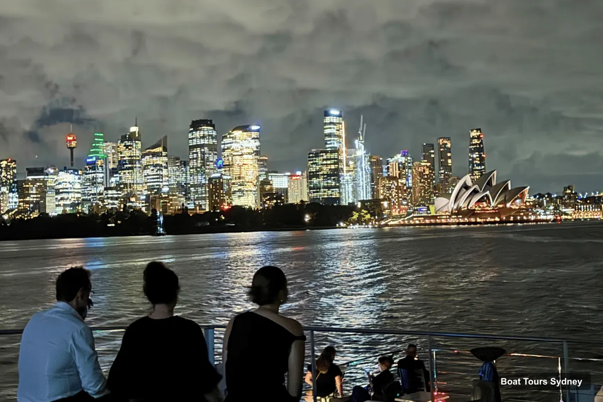 Boat Tours Sydney – Harbour Dinner Cruise with Buffet
