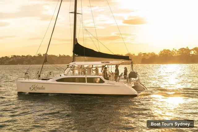 Boat Tours Sydney – Sydney Harbour: Sunset Catamaran Cruise with 360° Views