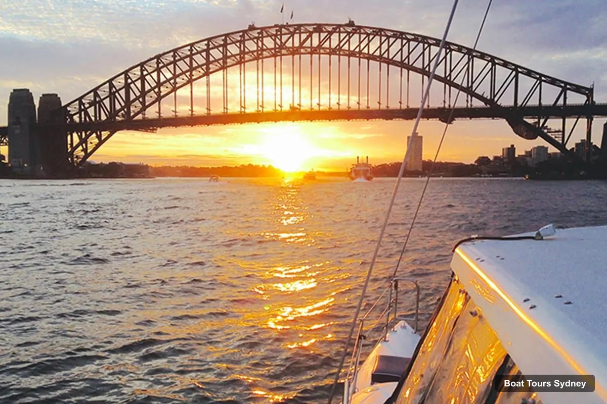 Boat Tours Sydney – Sydney Harbour: Sunset Catamaran Cruise with 360° Views (photo 4)