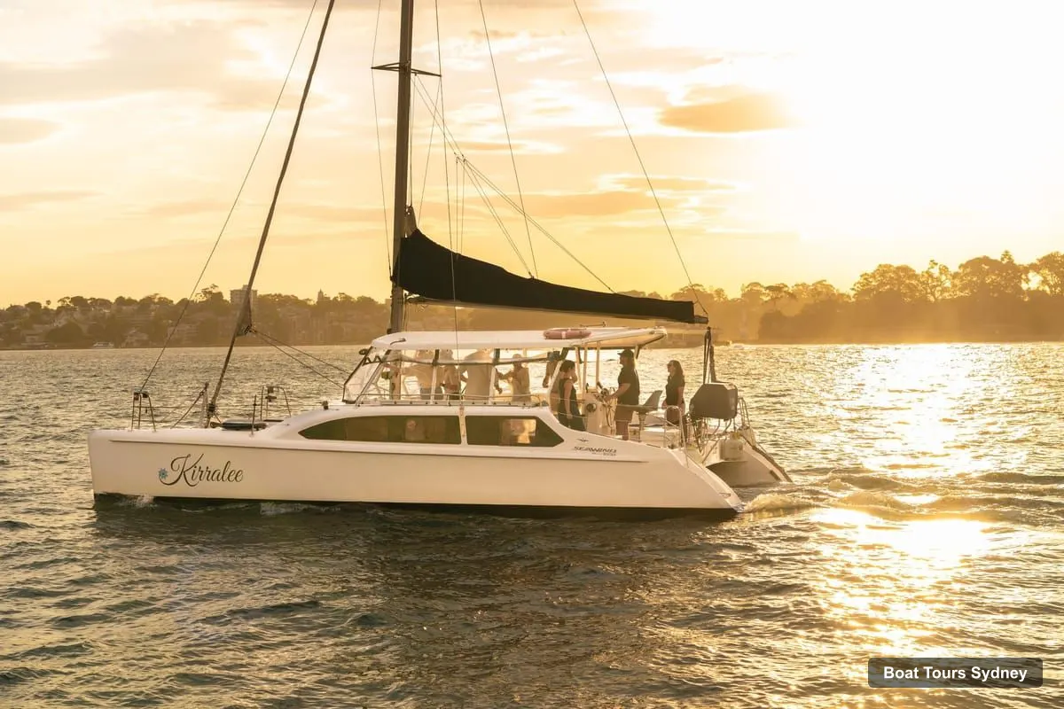 Boat Tours Sydney – Sydney Harbour: Sunset Catamaran Cruise with 360° Views