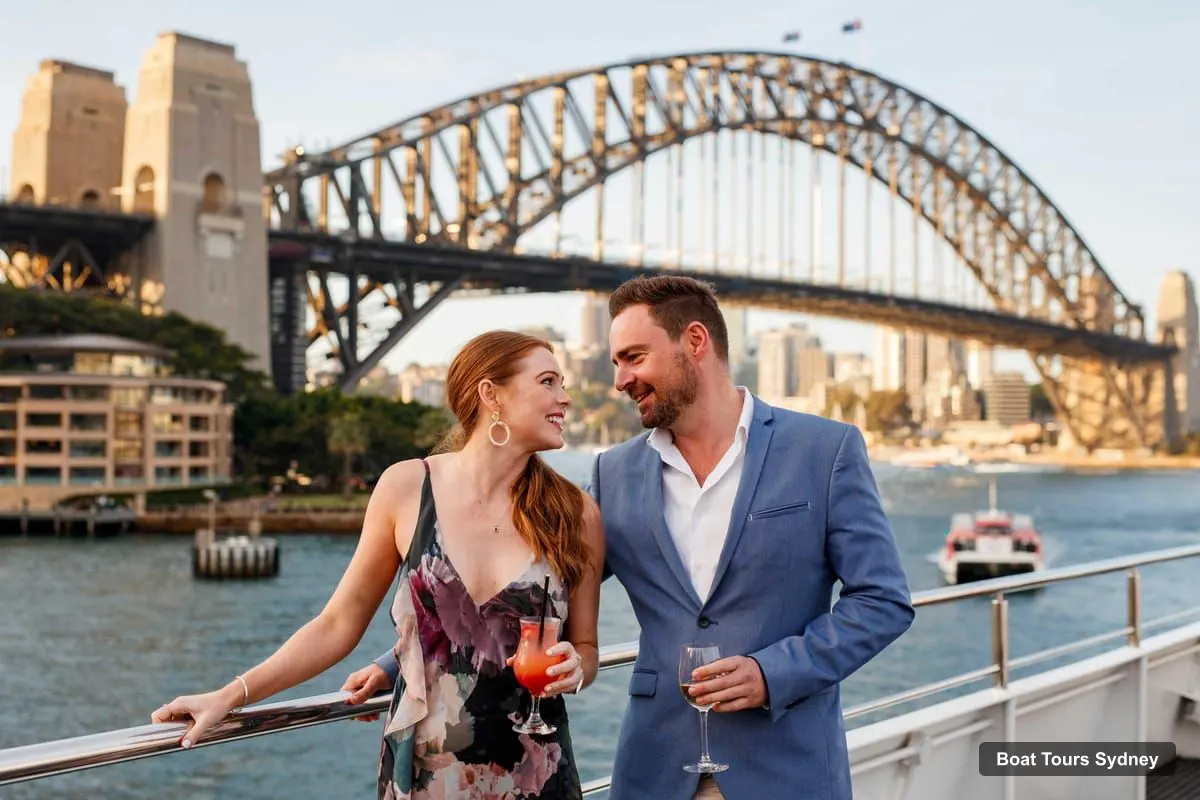 Sydney Boat Cruises – Sydney Harbour Dinner Cruise with 3, 4 or 5-Course Menu (photo 2)