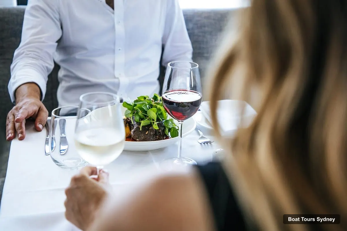 Sydney Boat Trips – 3-Course All Inclusive Dinner Harbour Cruise (photo 2)