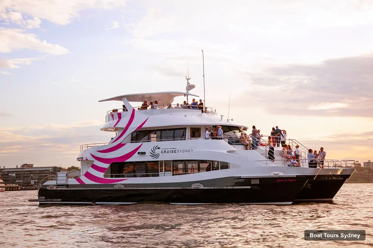 Sydney Boat Trips – 3-Course All Inclusive Dinner Harbour Cruise