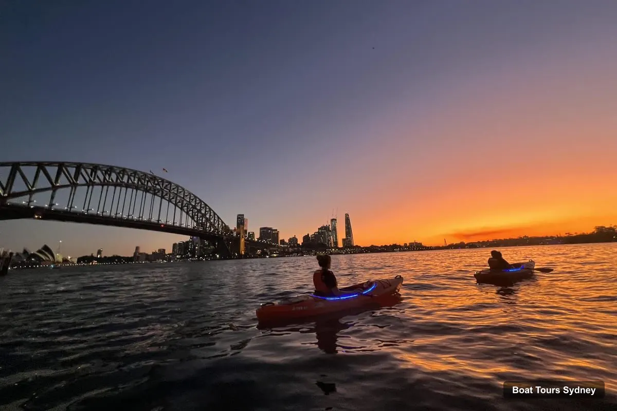 Sydney Harbor Cruise – Sydney's FIRST LED Sunset Kayak Tour on Sydney Harbour (photo 5)