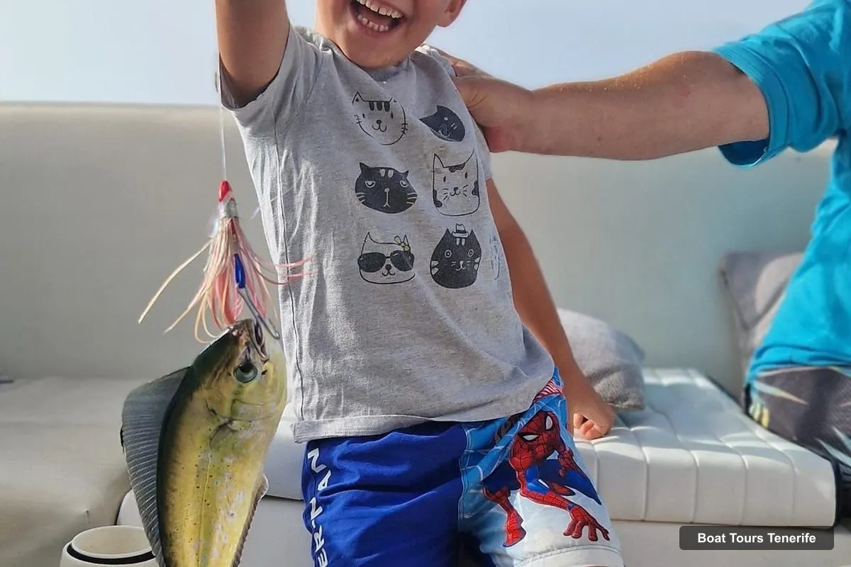 Boat Tours Tenerife – 4-Hour Private Family Fishing Tour (photo 4)