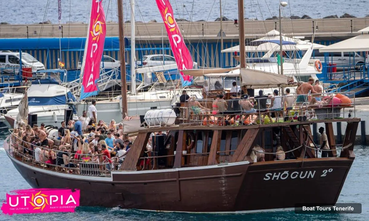 Boat Tours Tenerife – Boat Party with Open Bar and DJs (photo 5)