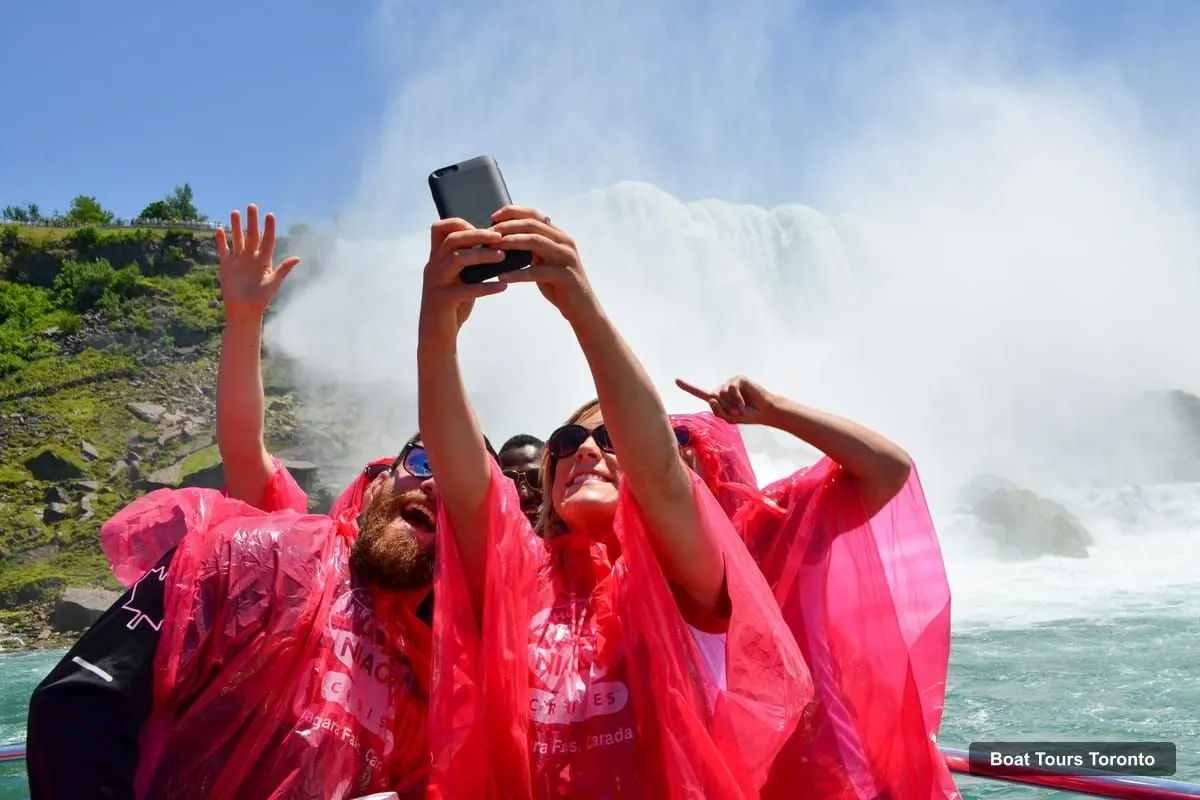 Boat Tours Toronto – Niagara Falls Tour & Niagara on the Lake + Boat + More