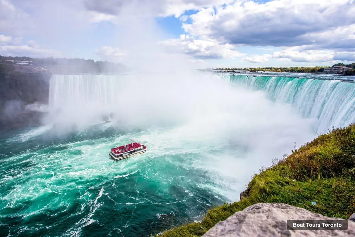 Toronto Boat Trips – Niagara Falls Day Tour with Optional Boat Cruise